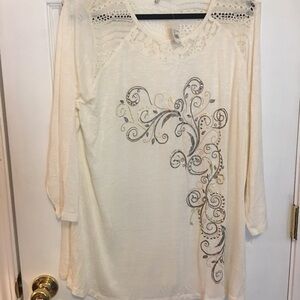 Women’s Cato long line top. Size 18/20 W. BoHo Cottage Core Lagen Look.